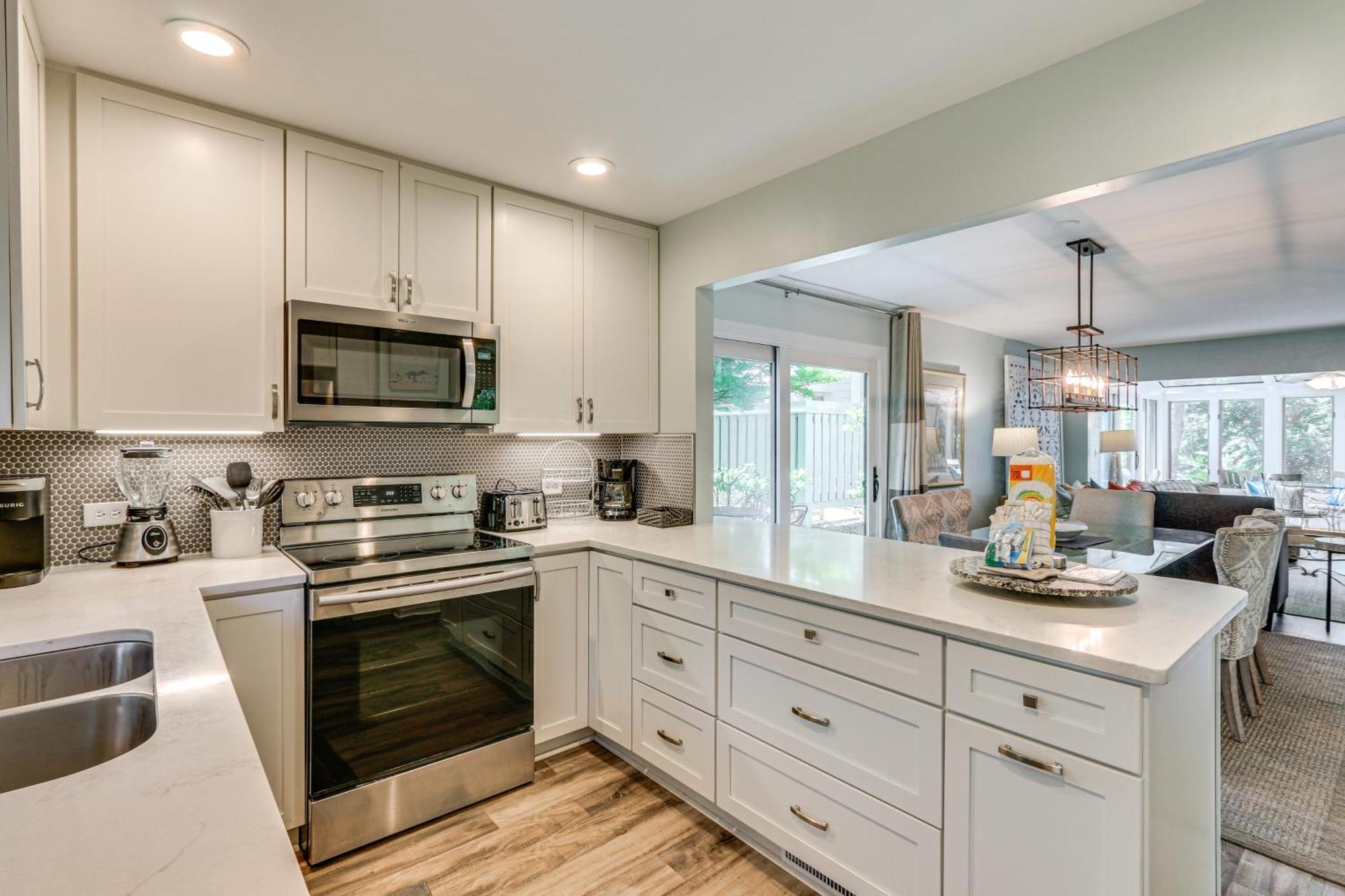 Modern Hilton Head Retreat Walk To Beach And Golf! Hilton Head Island Bagian luar foto