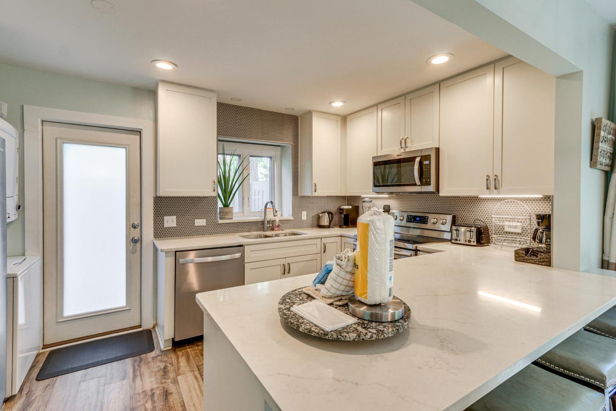 Modern Hilton Head Retreat Walk To Beach And Golf! Hilton Head Island Bagian luar foto