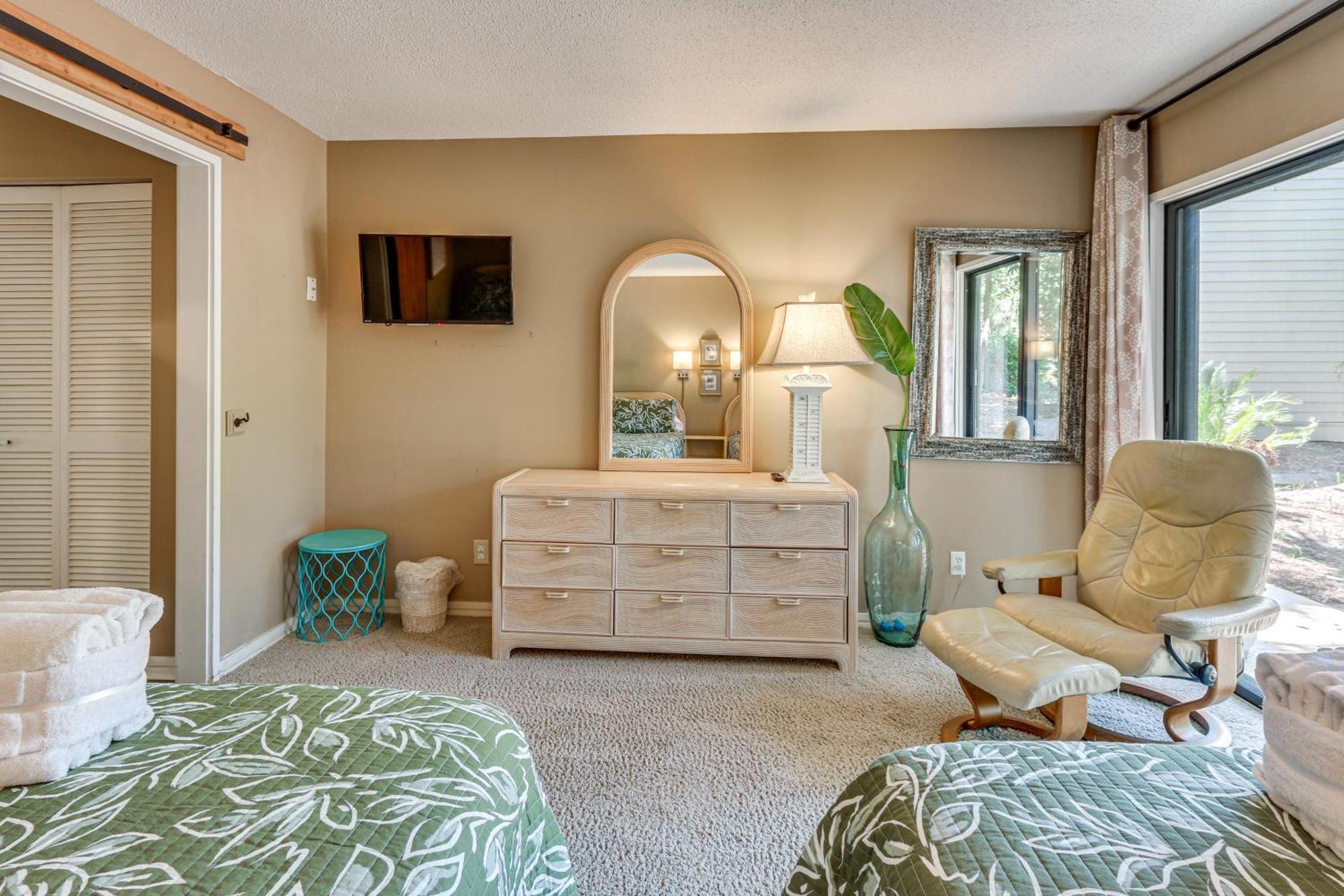 Modern Hilton Head Retreat Walk To Beach And Golf! Hilton Head Island Bagian luar foto