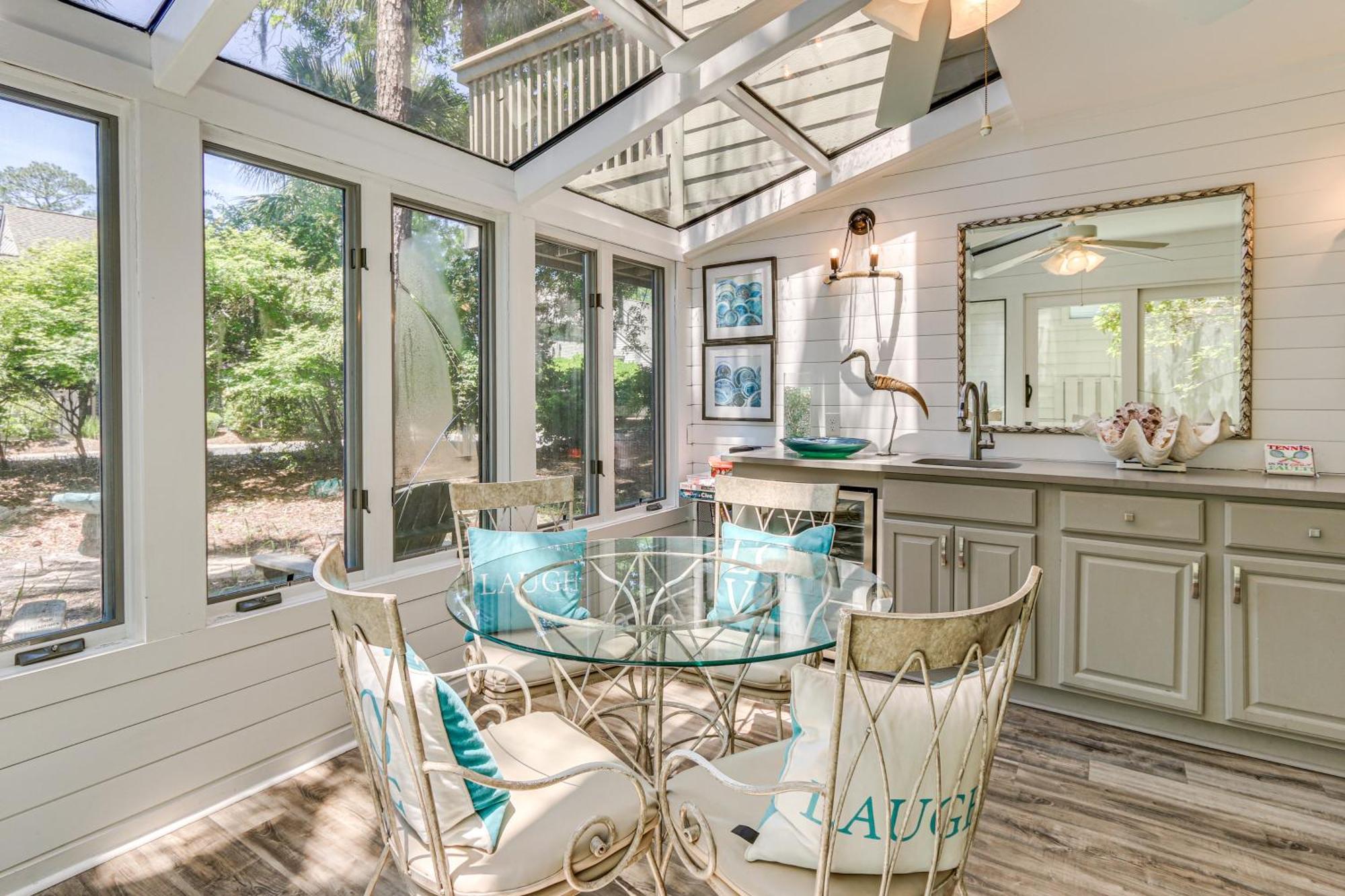 Modern Hilton Head Retreat Walk To Beach And Golf! Hilton Head Island Bagian luar foto